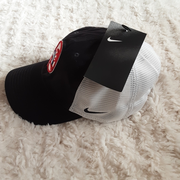 Nike New York Yankees Heritage86 Dri-FIT Adjustable Cap NWT - Picture 4 of 6